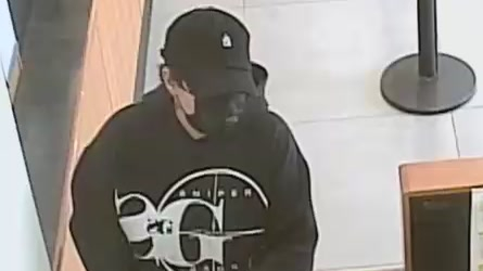 FBI seeks west Miami-Dade bank robbery suspect