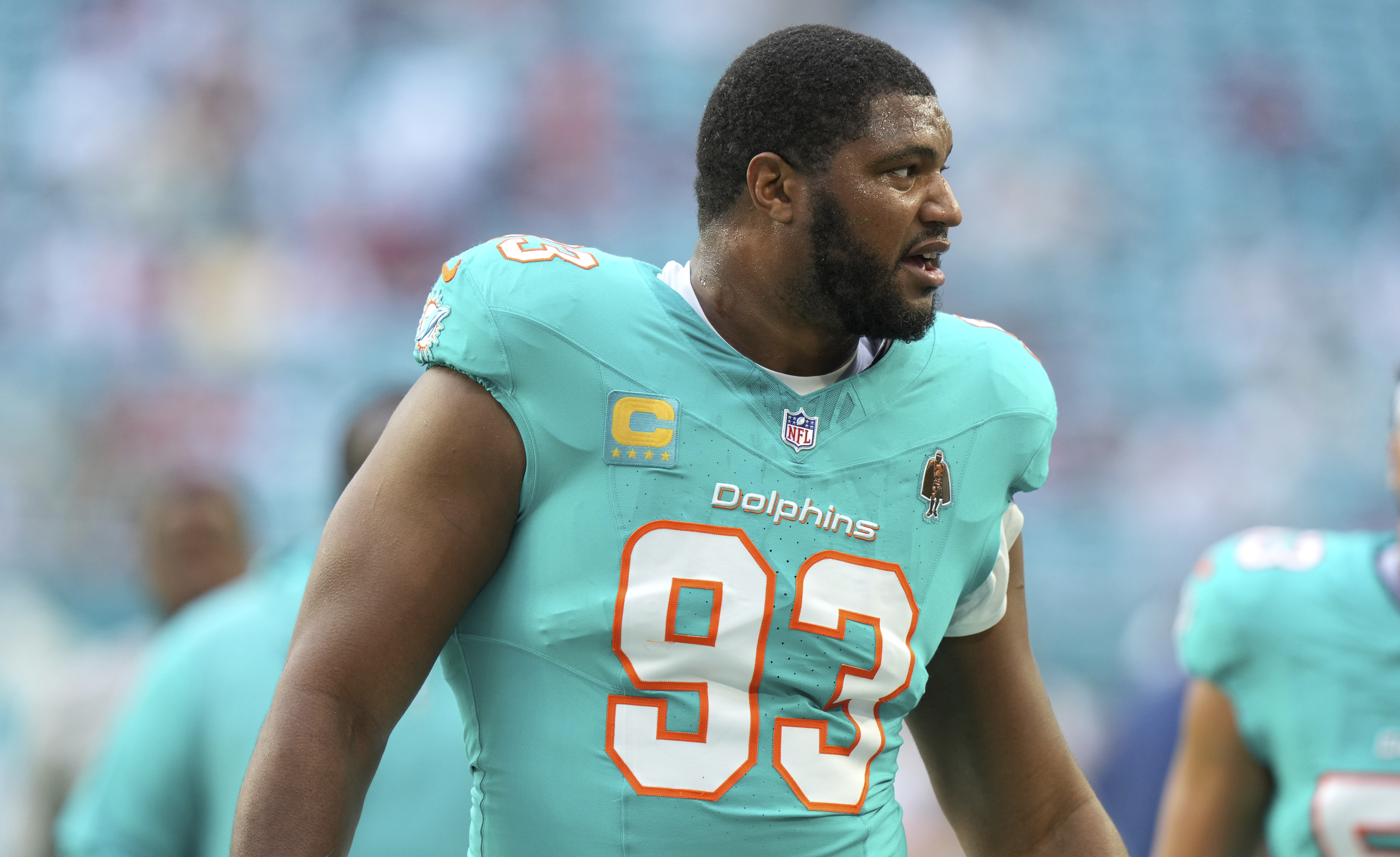Calais Campbell signing with Arizona Cardinals after spending last season with Miami Dolphins
